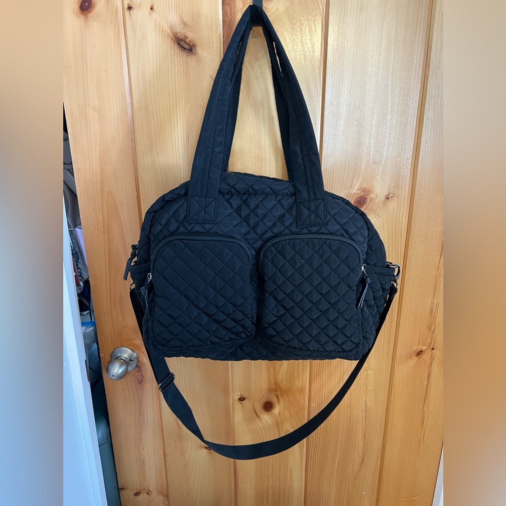 No boundaries women’s double pocket weekender tote